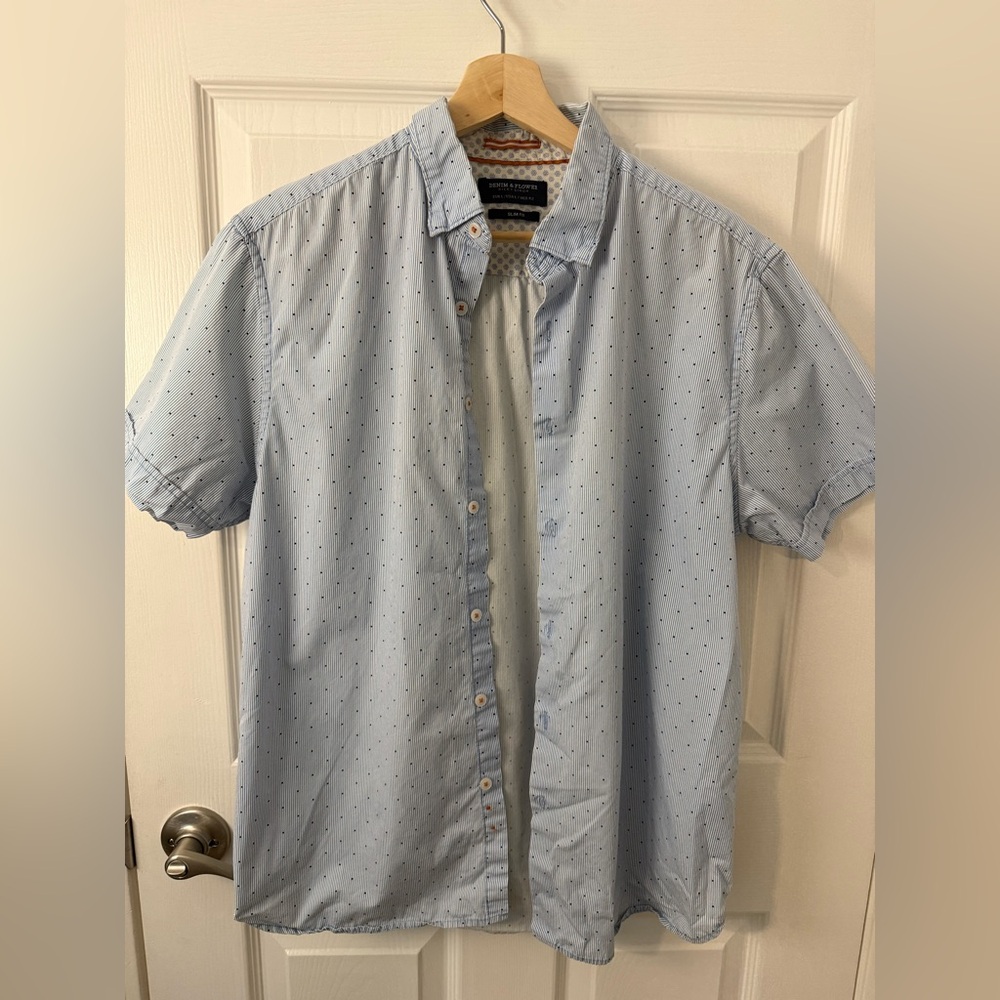 SHORT SLEEVE BUTTON-UP